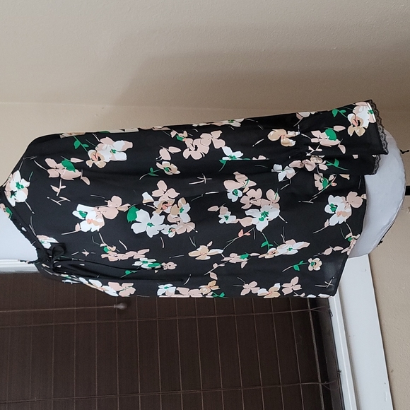 Karl Lagerfeld Floral Print Blouse - Picture 4 of 11